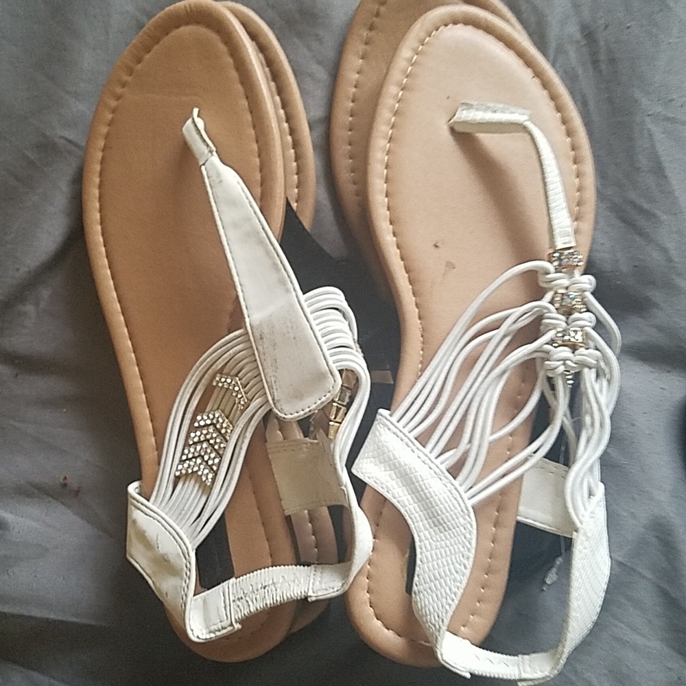Sandals - Picture 3 of 5